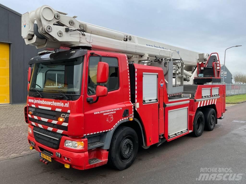 DAF 75 FAN CF Pacēlāji uz automašīnas bāzes