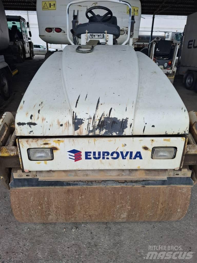 Bomag BW 120 AD-4 Divvalču grunts veltņi