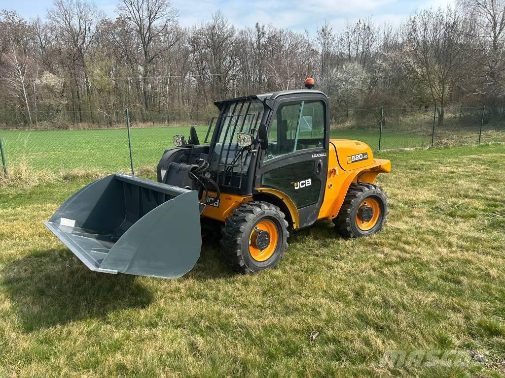 JCB 520-40 Teleskopiskie manipulatori