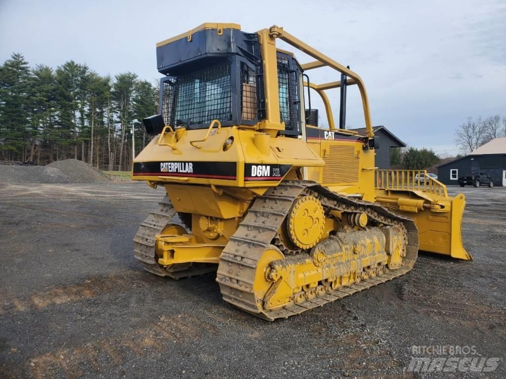 CAT D 6 M XL Kāpurķēžu buldozeri