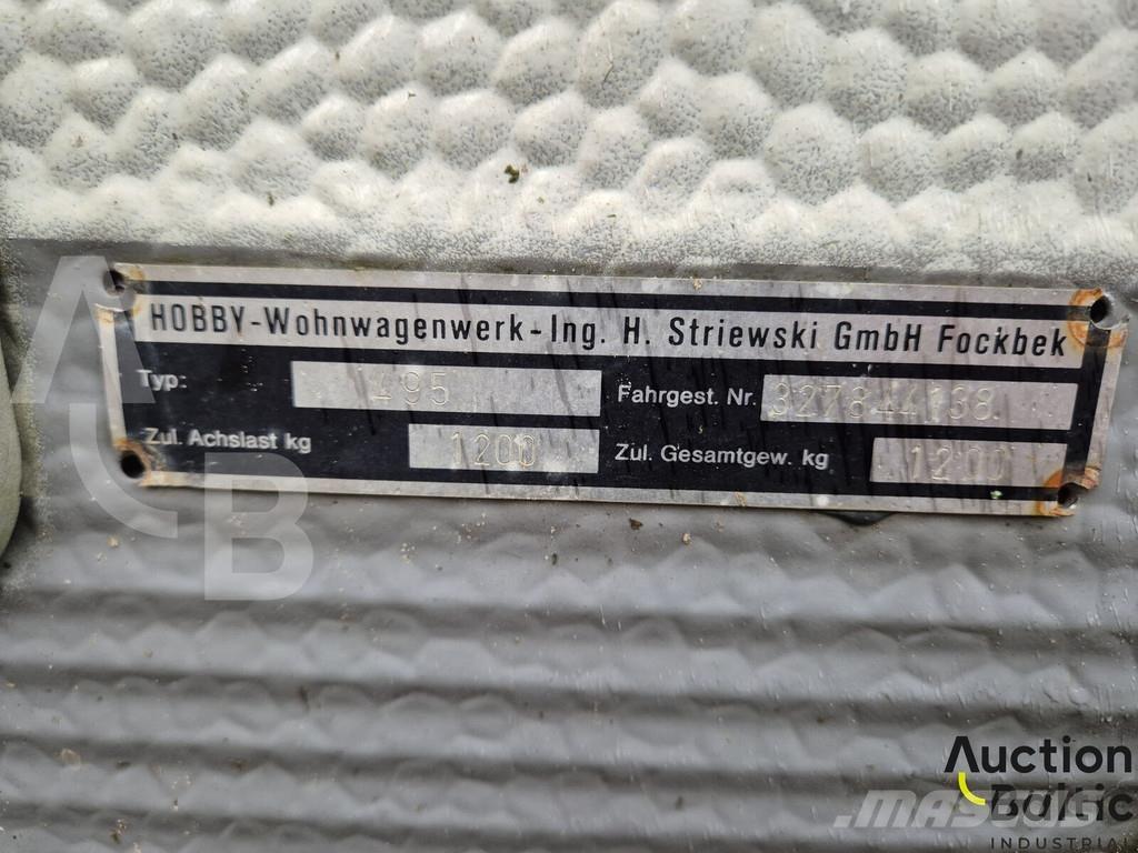 Hobby 495 Īpaši konteineri