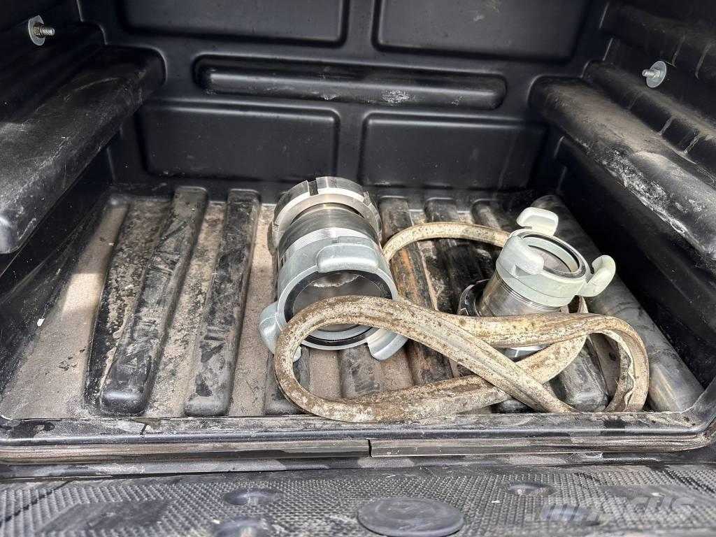 Maisonneuve S338DG Autocisternas