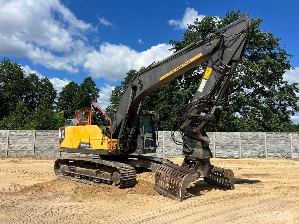 Volvo EC 220 DL Kāpurķēžu ekskavatori