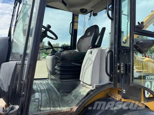 CAT 908 H Iekrāvēji uz riteņiem