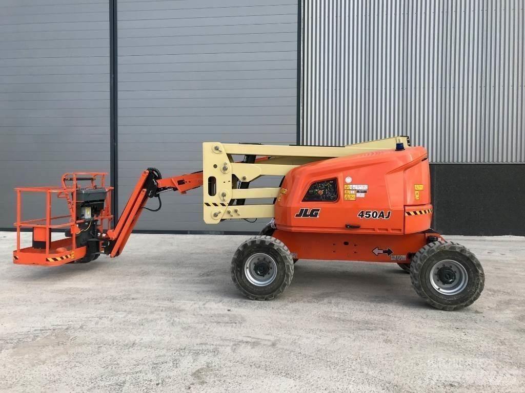 JLG 450 AJ Strēles pacēlāji