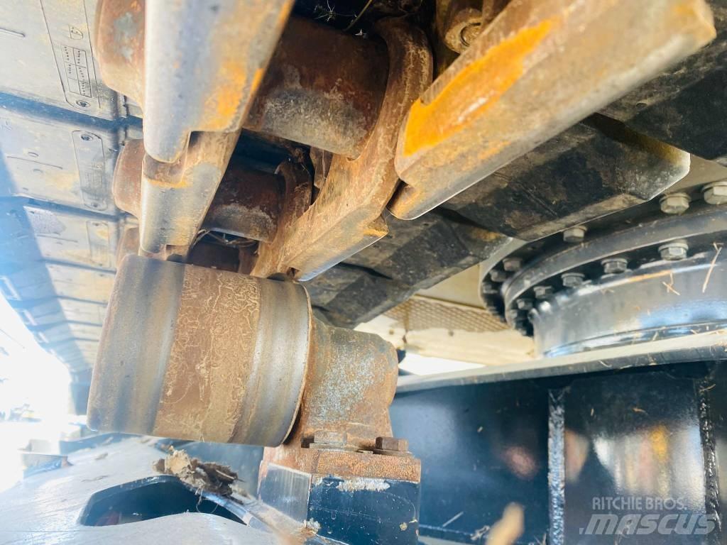 Komatsu pc138us-11eo Kāpurķēžu ekskavatori