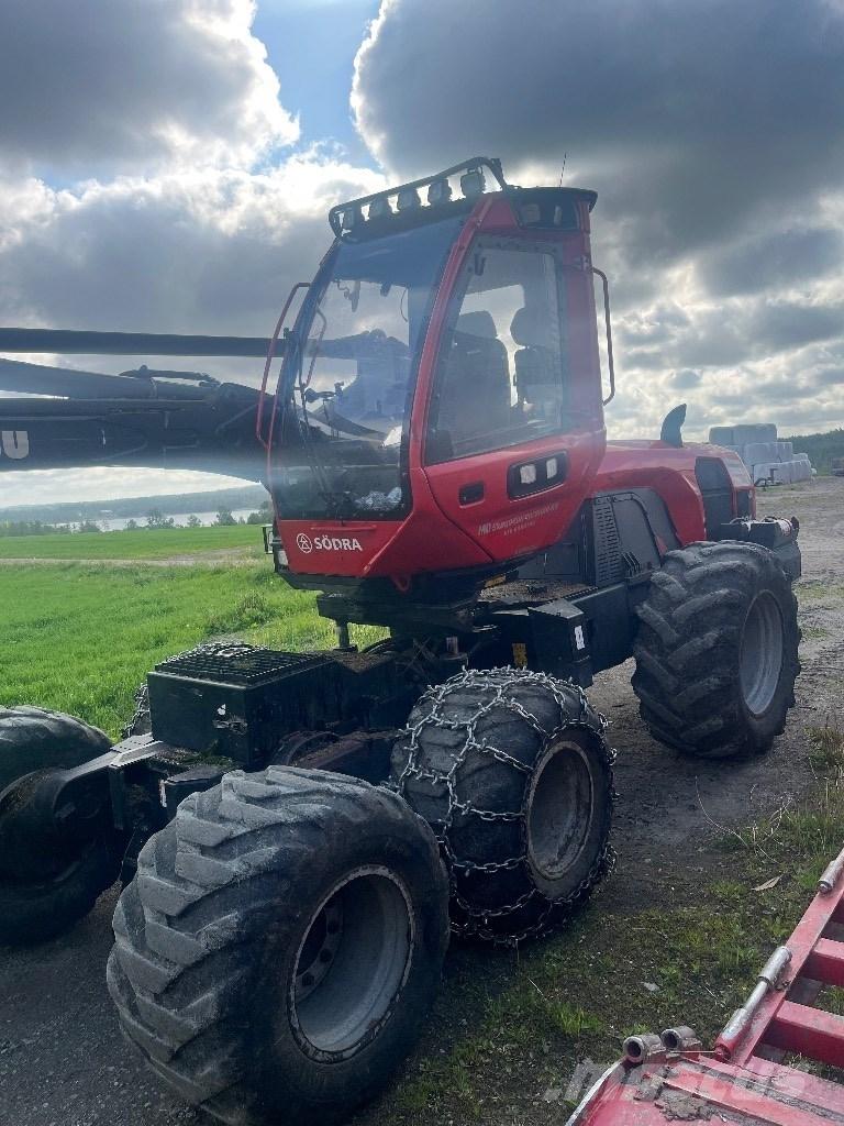 Komatsu 901 Harvesteri
