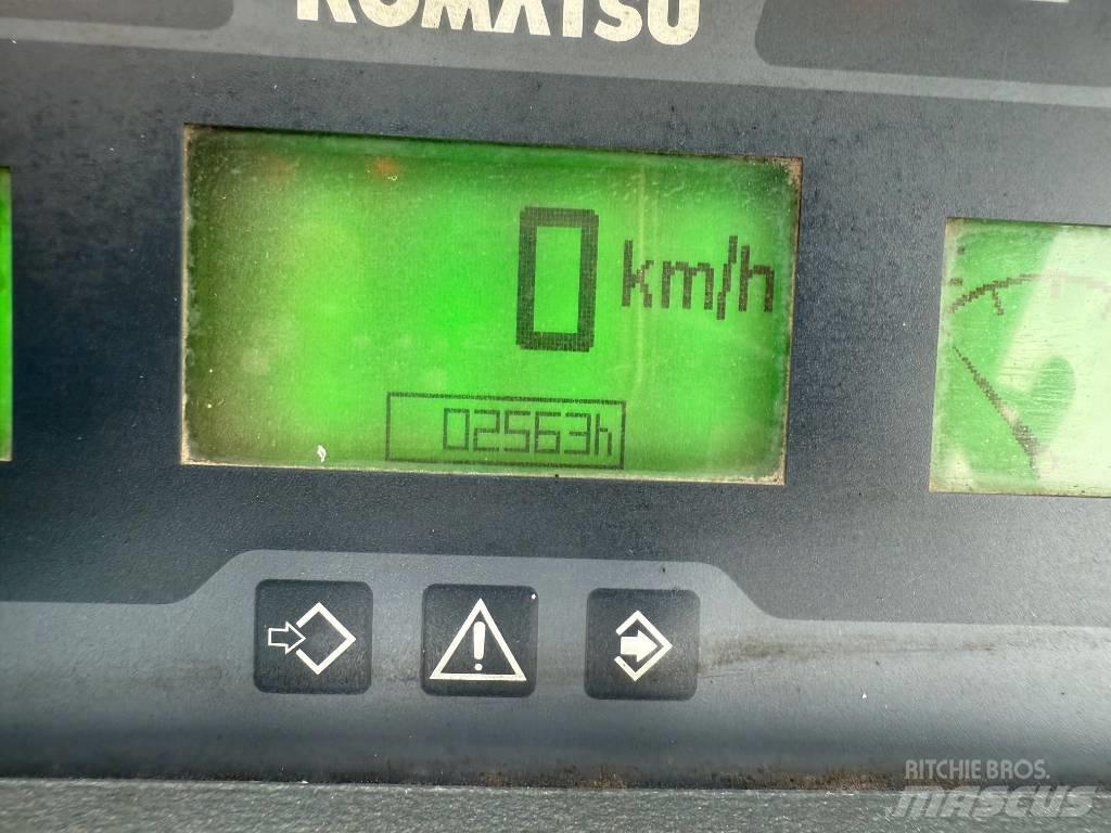 Komatsu WA 100 M-7 Iekrāvēji uz riteņiem