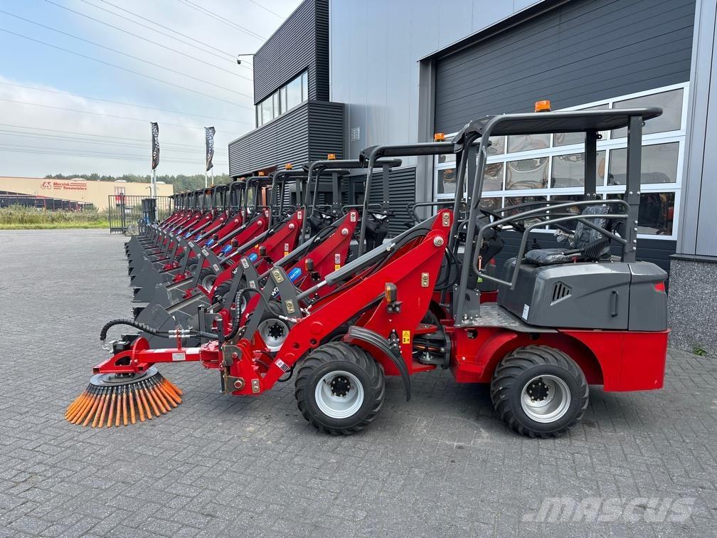  E700 ELECTRIC Iekrāvēji uz riteņiem