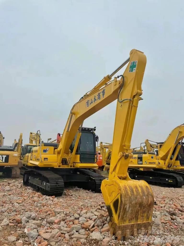 Komatsu PC200-8 Kāpurķēžu ekskavatori