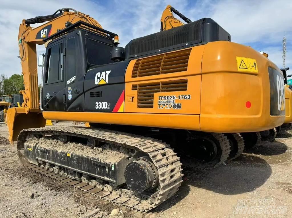 CAT 330 D2 Vidēja lieluma ekskavatori 7 t - 12 t