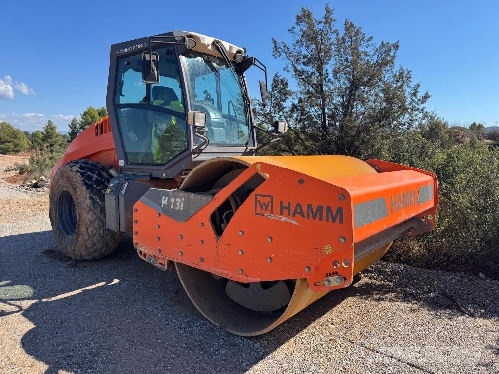 Hamm H13 i Vienvalča grunts veltņi