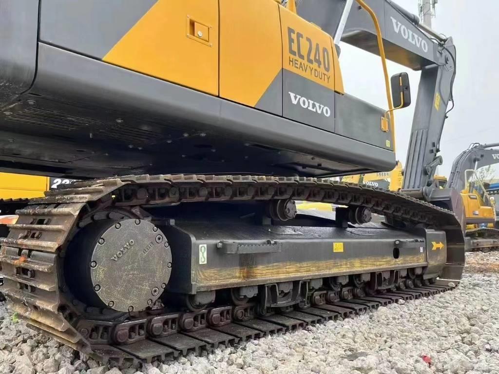 Volvo EC 240 Kāpurķēžu ekskavatori