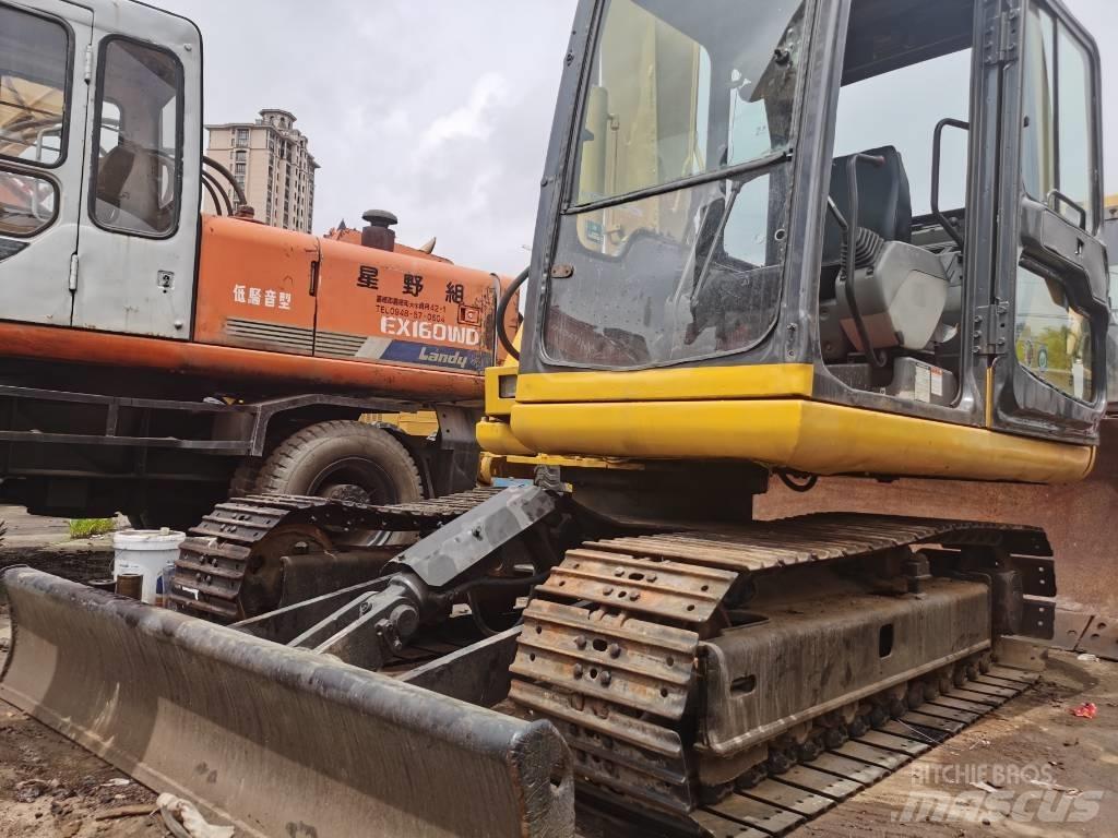 Komatsu PC60-7 Kāpurķēžu ekskavatori