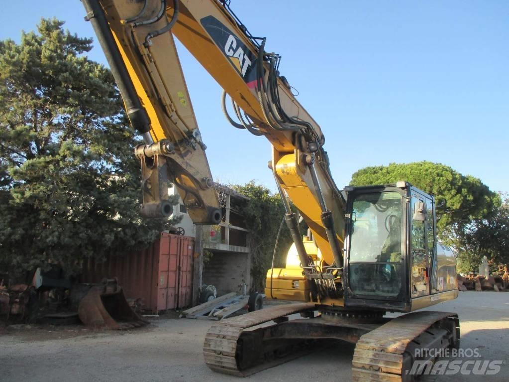 CAT 323 D L Kāpurķēžu ekskavatori