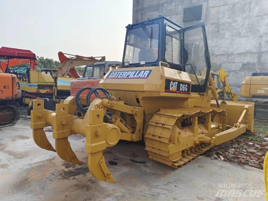 CAT D 6 G Kāpurķēžu buldozeri