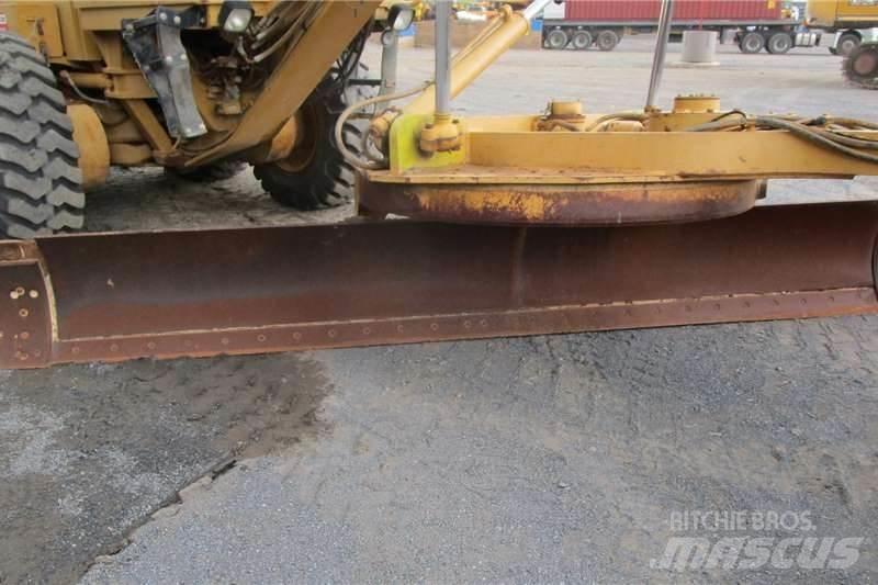 CAT 140H Greideri