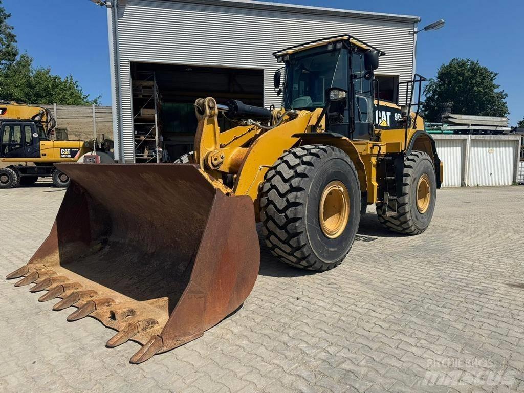 CAT 966 K Iekrāvēji uz riteņiem