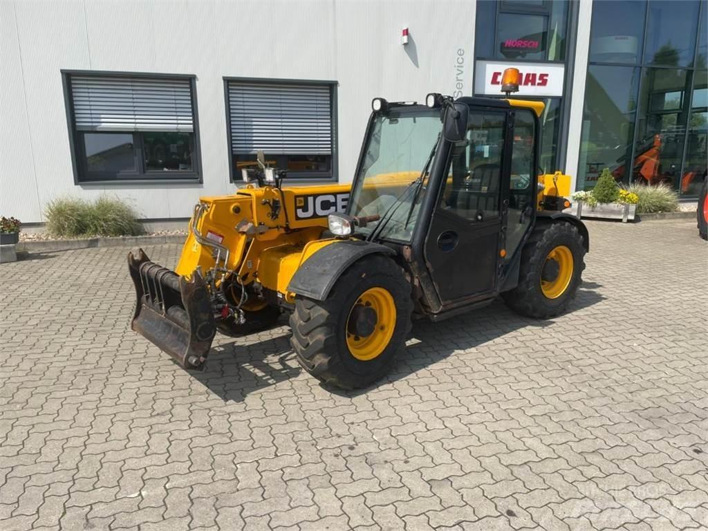 JCB 525.60 Teleskopiskie manipulatori