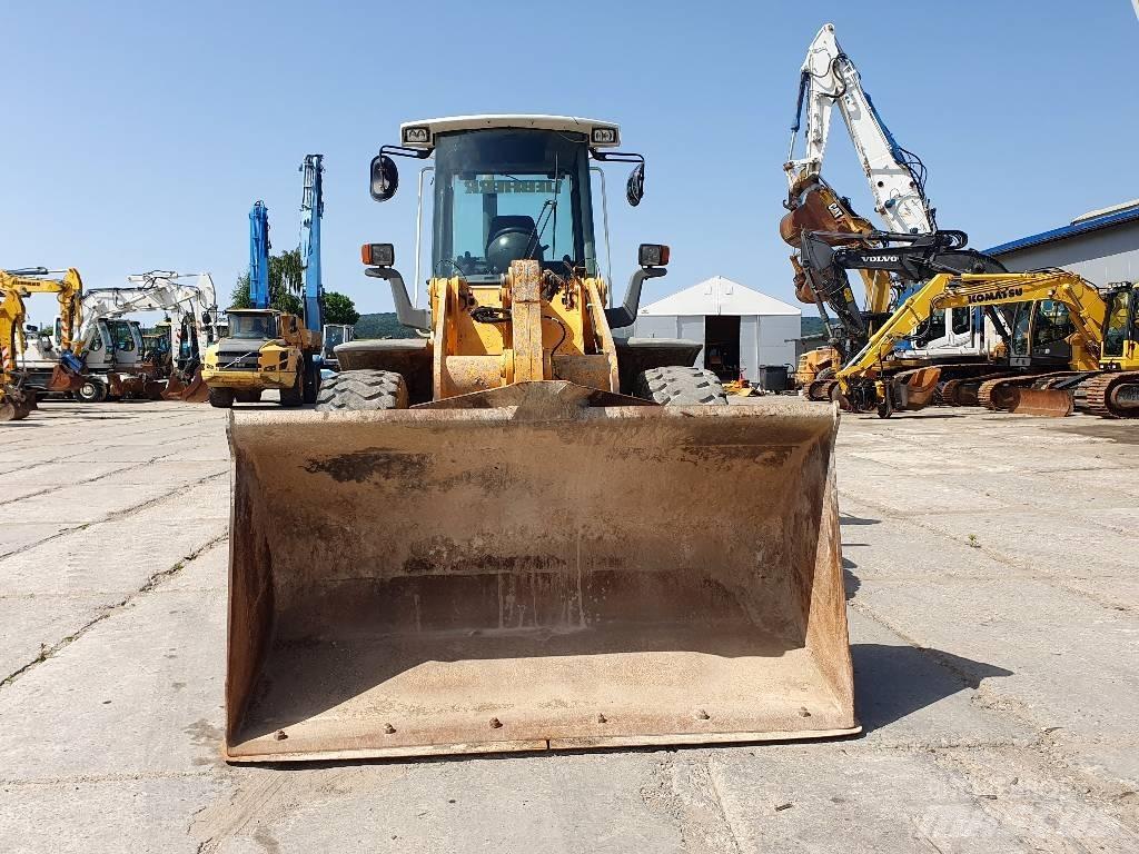 Liebherr L 538 Iekrāvēji uz riteņiem