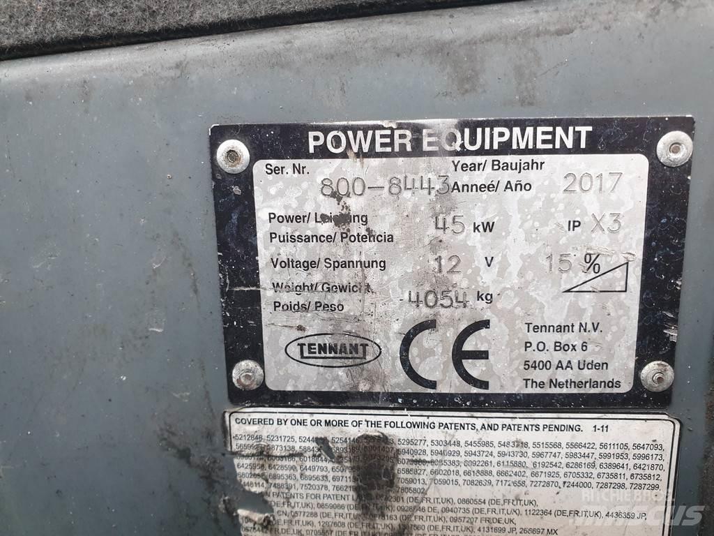 Tennant 800 Ielu tīrīšanas mašīnas