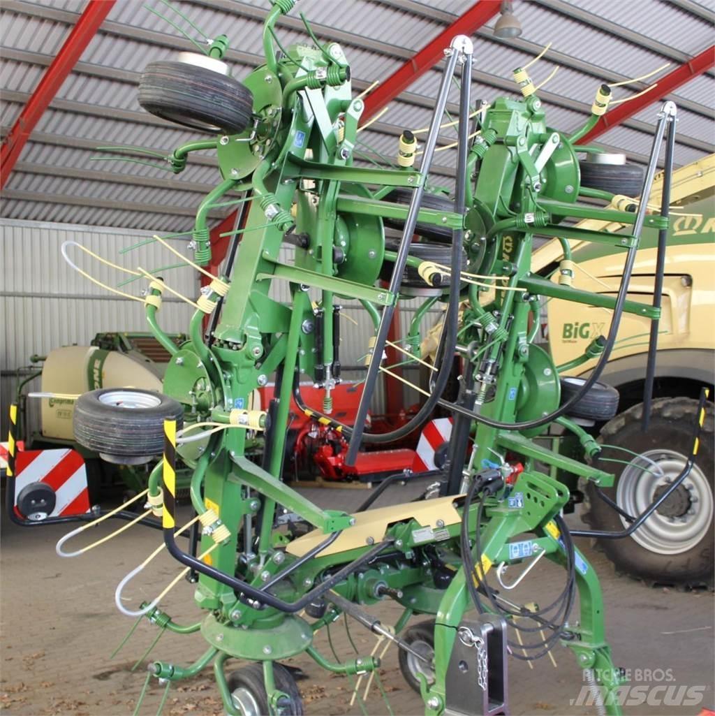 Krone Vendro 900 Grābekļi un siena ārdītāji
