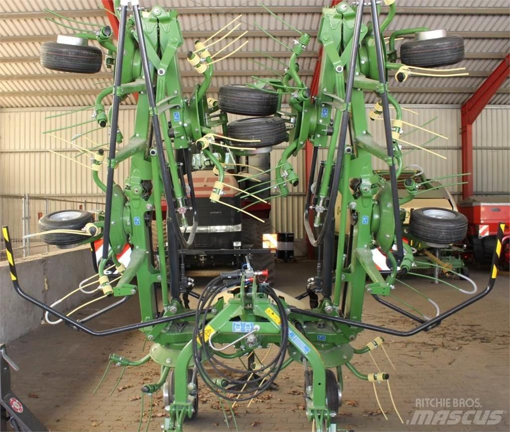 Krone Vendro 900 Grābekļi un siena ārdītāji