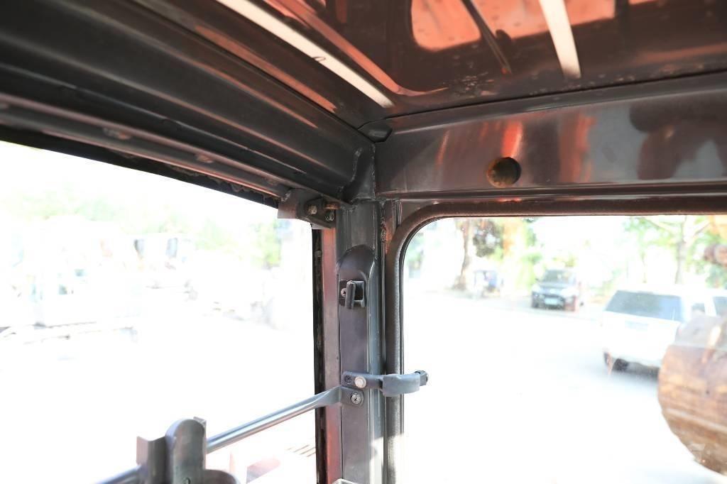 Hitachi ZX 60 Kāpurķēžu ekskavatori