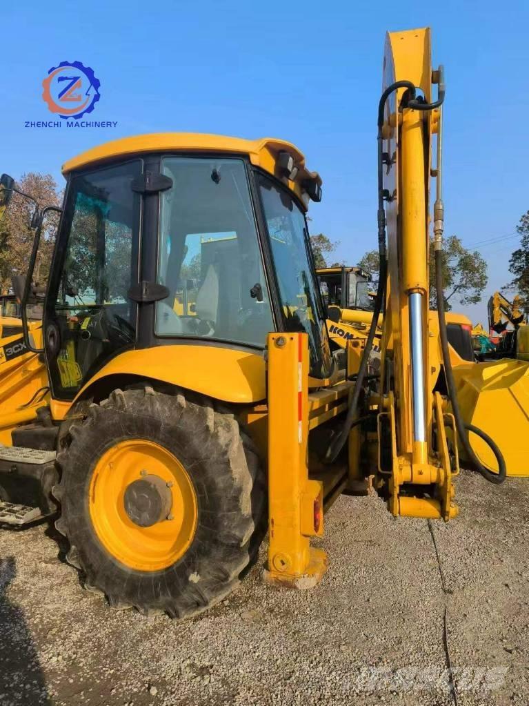 JCB 3 CX Ekskavatori-iekrāvēji
