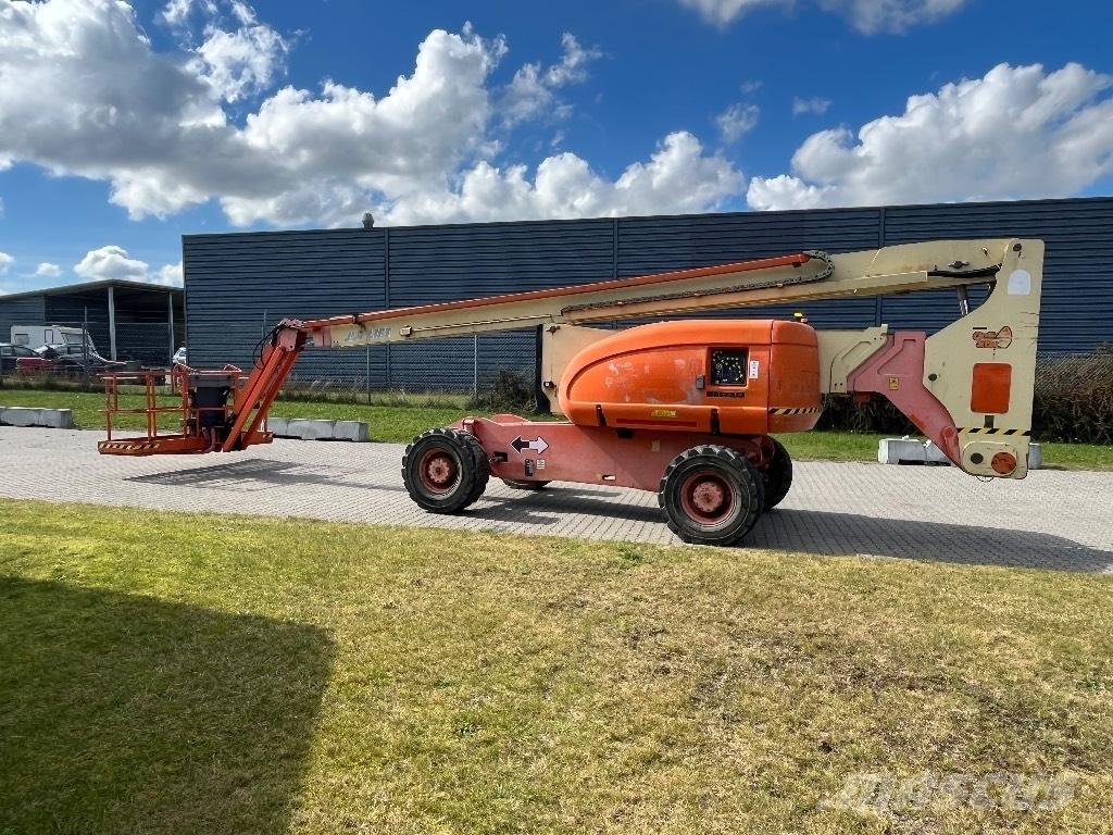 JLG 800 AJ Strēles pacēlāji