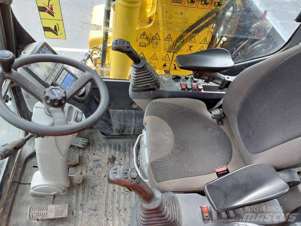 Komatsu PW148-11 Ekskavatori uz riteņiem