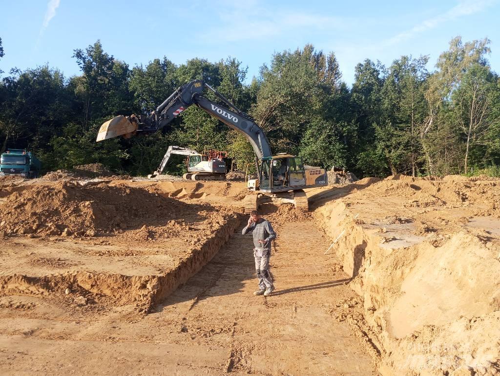 Volvo EC 240 C LD Kāpurķēžu ekskavatori
