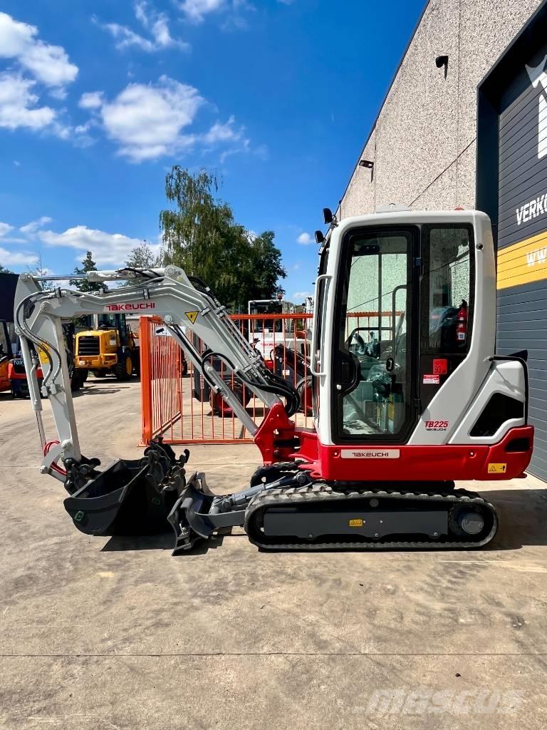 Takeuchi TB 225 Mini ekskavatori < 7 t