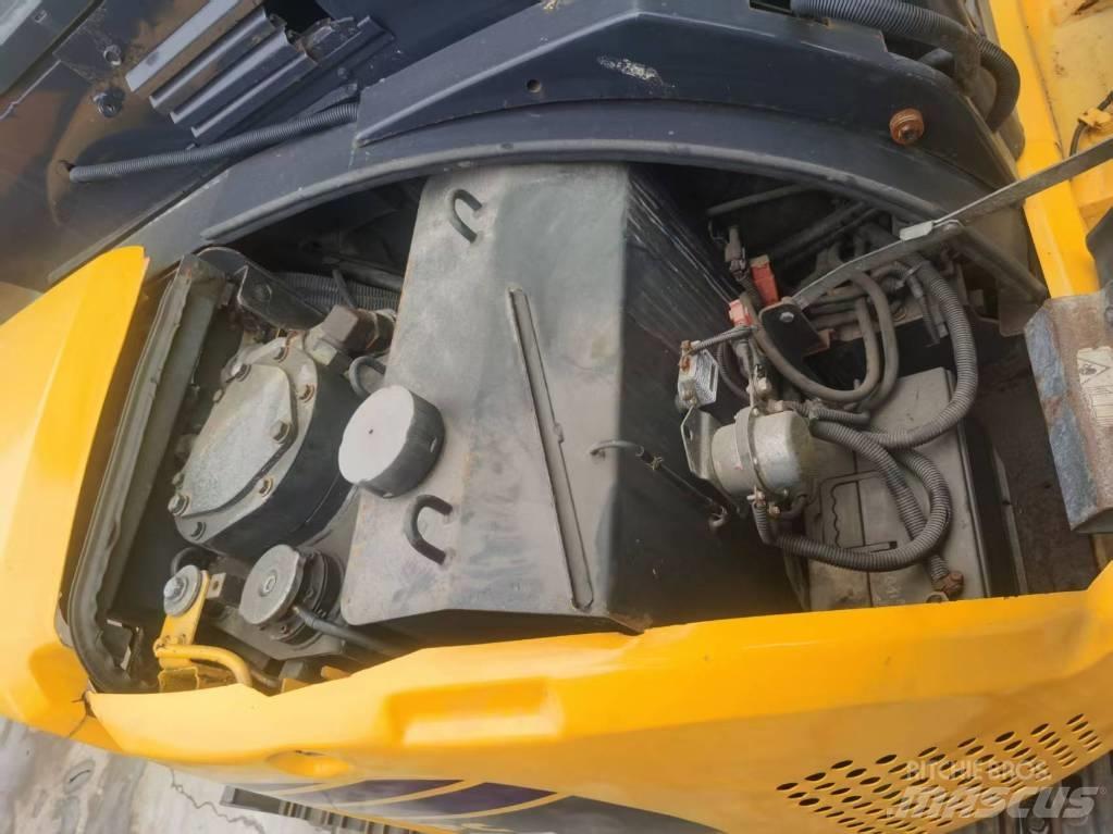 Komatsu PC 55 MR Kāpurķēžu buldozeri
