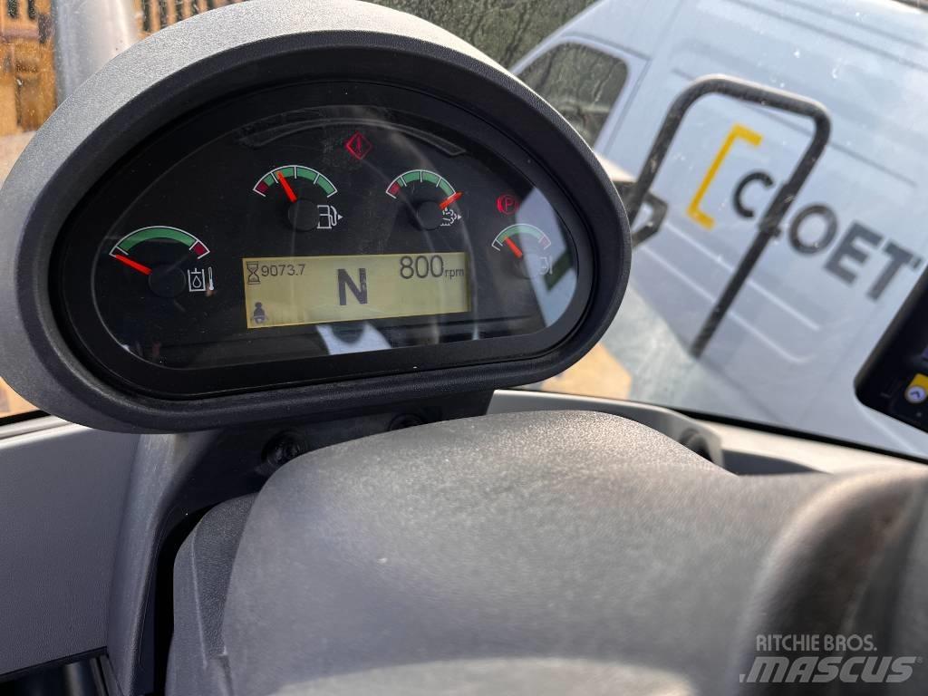CAT 938M Iekrāvēji uz riteņiem