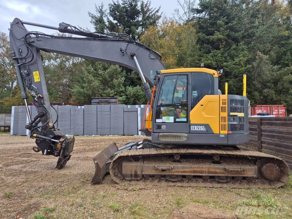 Volvo ECR235EL Kāpurķēžu ekskavatori