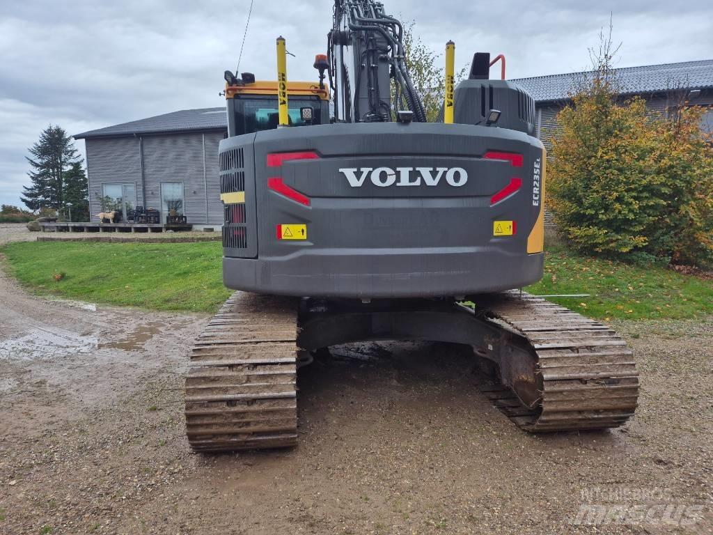 Volvo ECR235EL Kāpurķēžu ekskavatori
