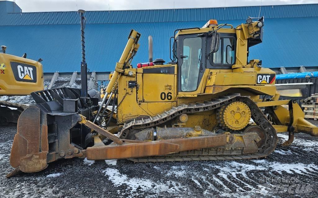 CAT D 6 T XL Kāpurķēžu buldozeri