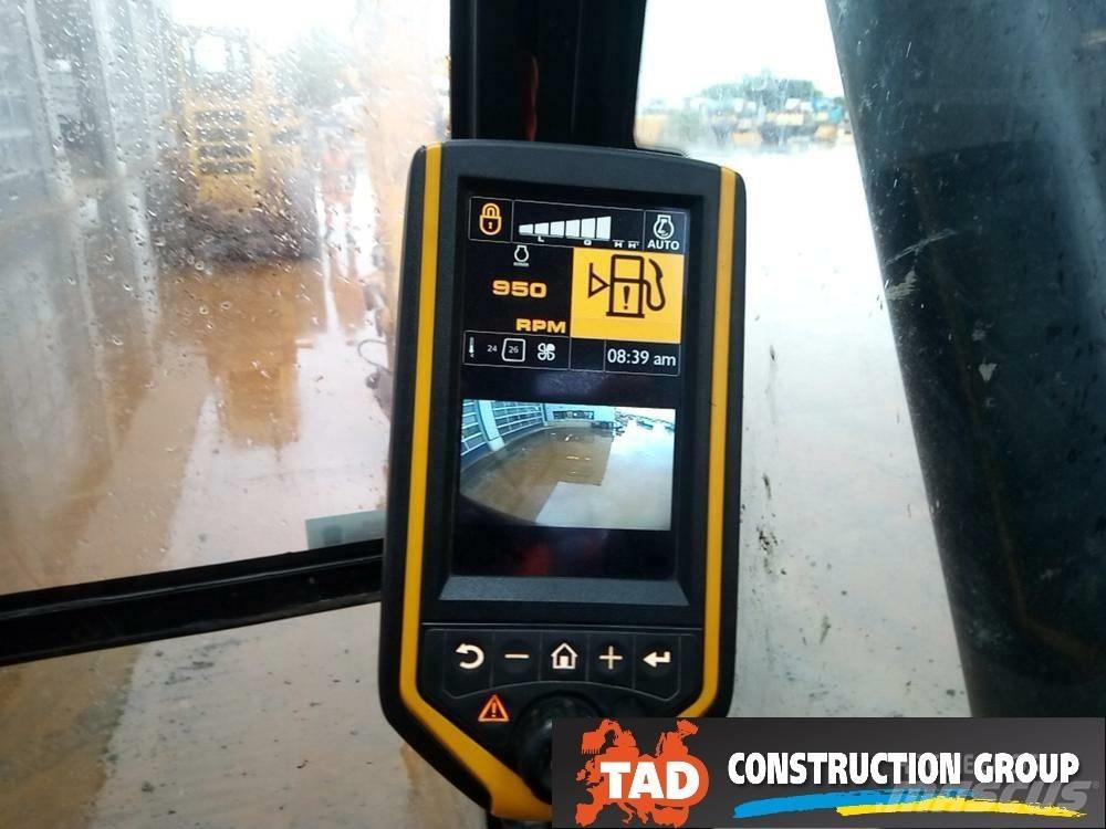 JCB JS 220 LC Kāpurķēžu ekskavatori