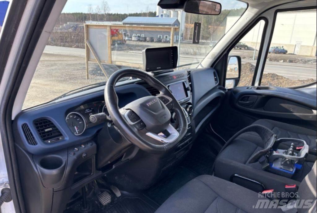 Iveco Iveco Daily Smagās mašīnas ar celtni