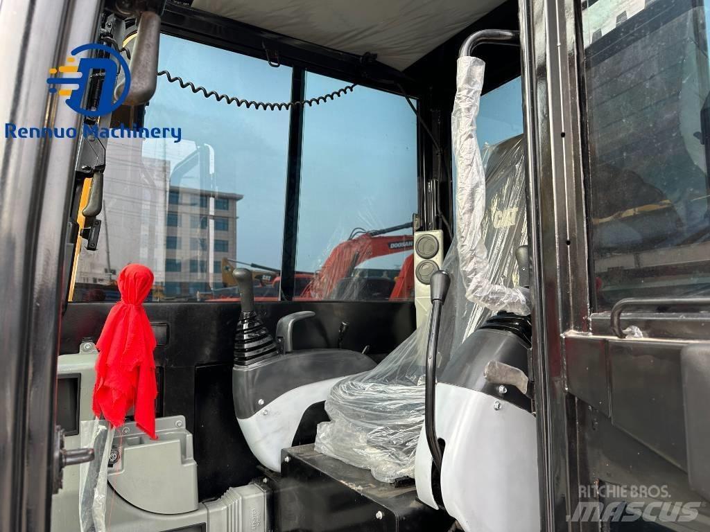 CAT 306E with rubber Mini ekskavatori < 7 t