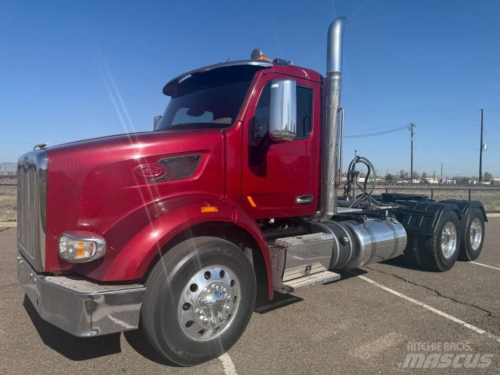 Peterbilt 567 Vilcēji