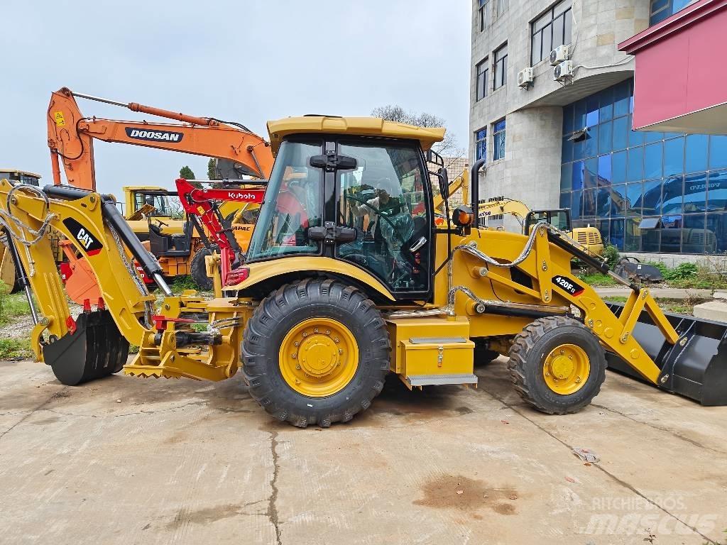 CAT 420 F Ekskavatori-iekrāvēji