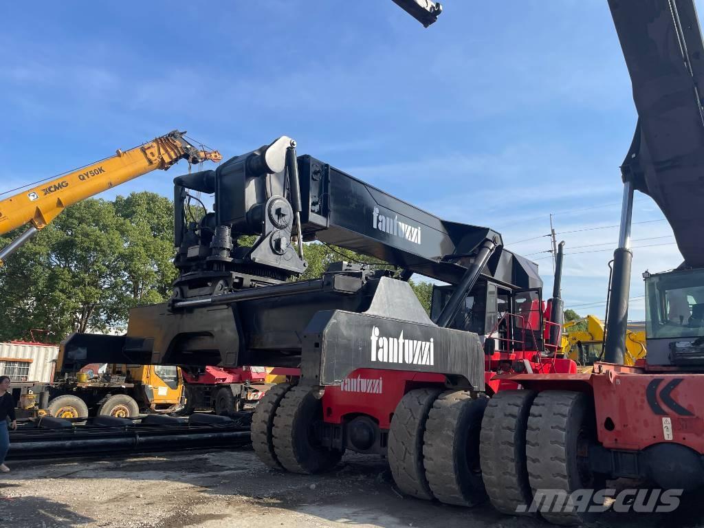 Fantuzzi CS 45 KM Konteineru pacēlāji