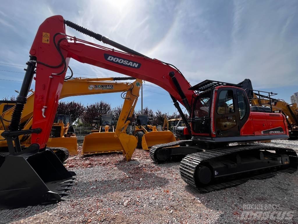 Doosan DX 300 LC-9C Kāpurķēžu ekskavatori