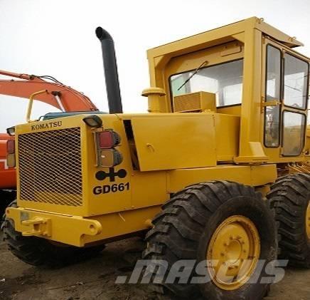Komatsu GD 661 Greideri