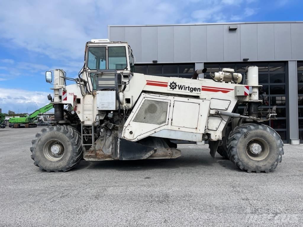 Wirtgen WR2500 Asfalta savācējs