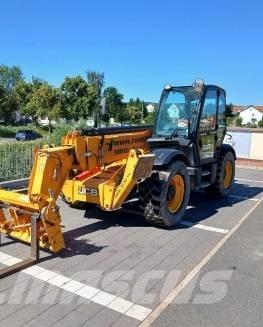 JCB 540-140 Teleskopiskie manipulatori
