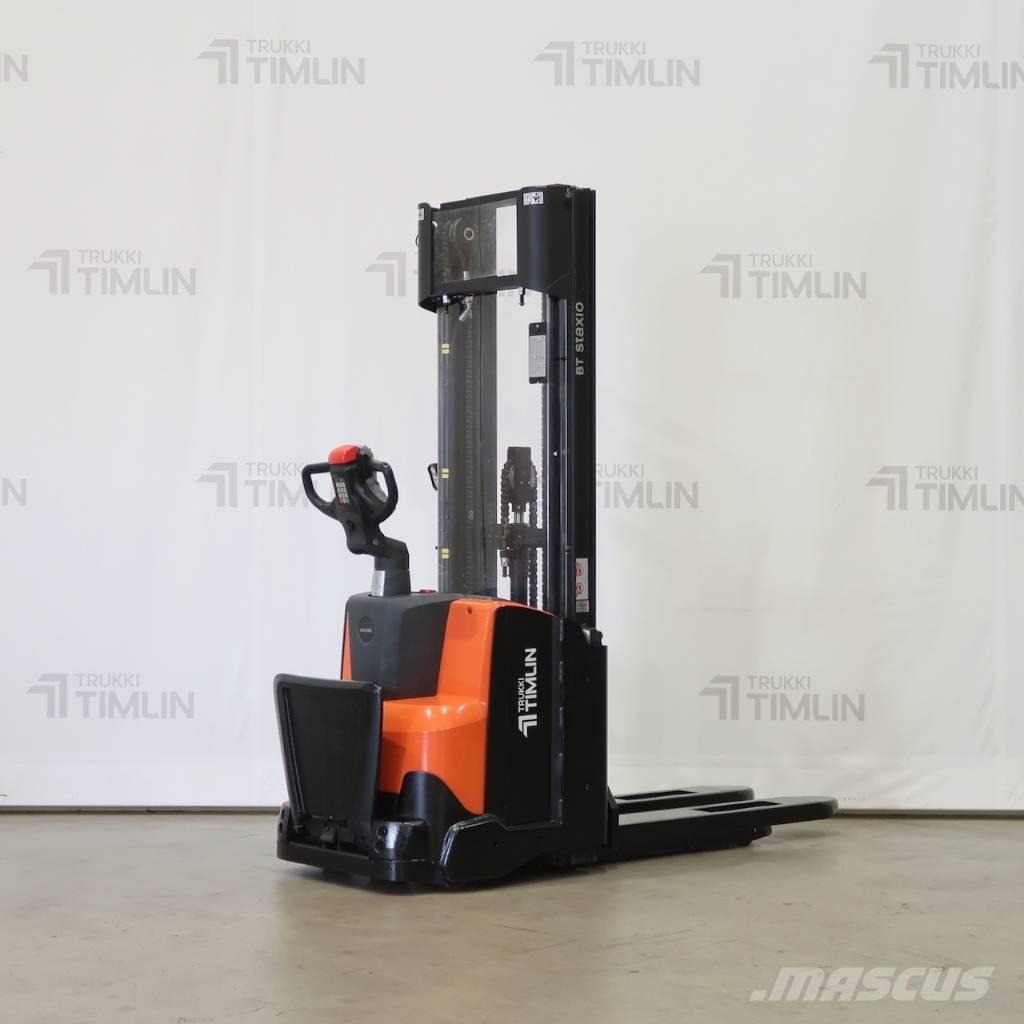 Toyota SWE120L Pašgājēji krautnētāji