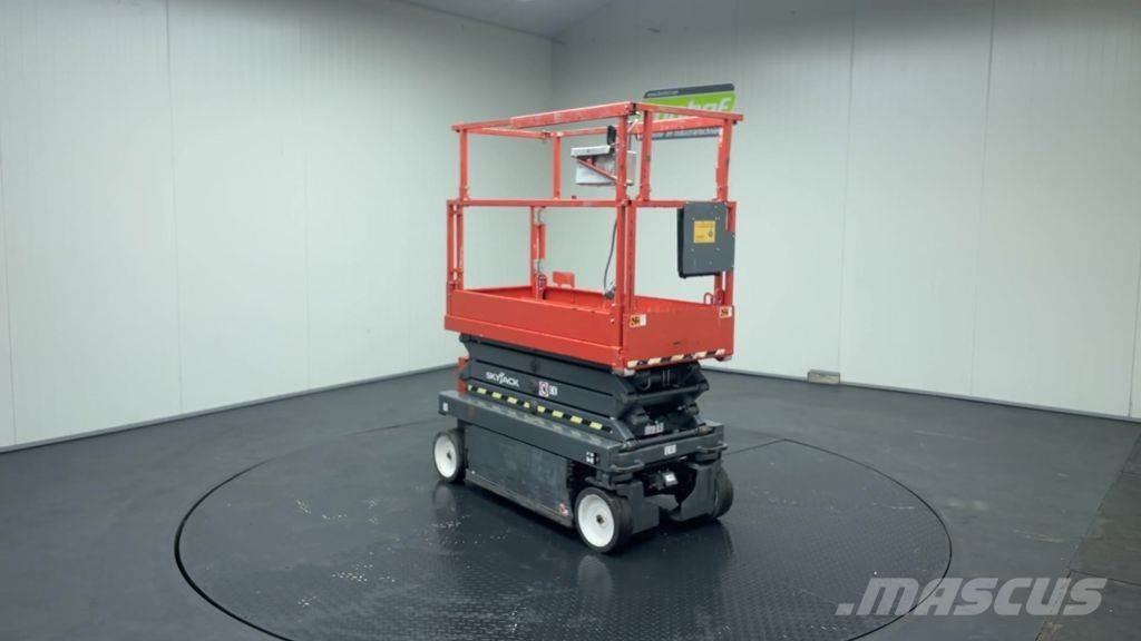 SkyJack SJ3219 Šķerveida pacēlāji